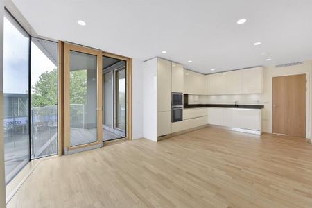 3 bedroom apartment to rent - Photo 4