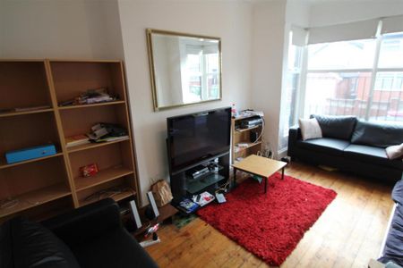 5 bedroom terraced house to rent - Photo 2