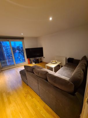 2 Bed Flat, Goswell Road, EC1V - Photo 1