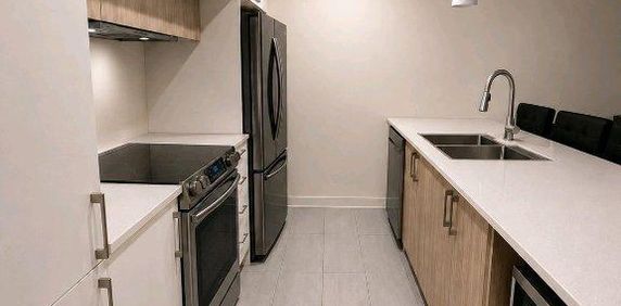 🏡 Condo récent 3 chambres à Granby | 1 400 $ | Disponible 1er juillet - Photo 2