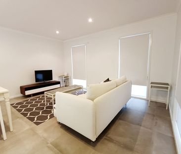 Modern Quiet Convenience - Photo 4