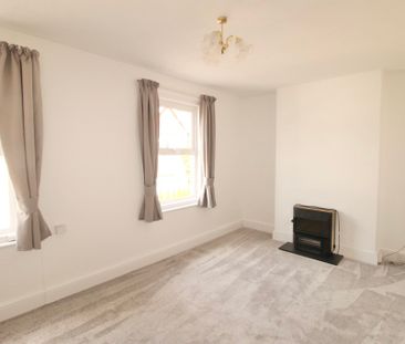 1 bedroom Upper Floor Maisonette to rent - Photo 1