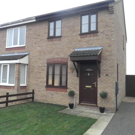 Suffield Close - Photo 3