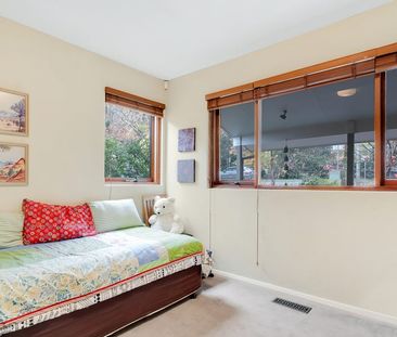 Spacious Family Home! - Photo 4