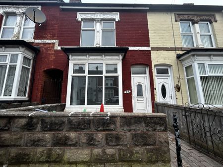 Marlborough Road, SMETHWICK, B66 - Photo 3