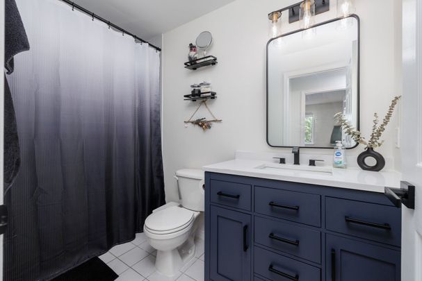 For Lease - 91 Aspen Springs Drive Unit# 208, Clarington, Ontario - Photo 1