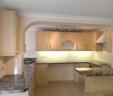 Bayswater Road, Plymouth - Photo 2