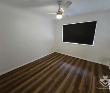 Street Facing, A/C & Pool - Photo 1