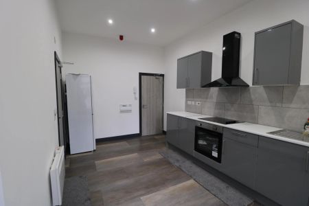 Marsh street South, Stoke-on-trent - Photo 2