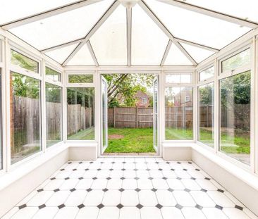 4 bedroom detached house to rent - Photo 6