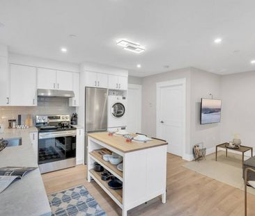 West 32nd Avenue - Photo 3