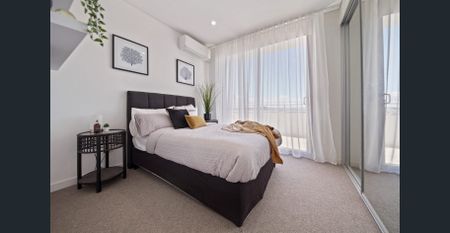 Luxury Penthouse Living with Incredible Views! - Photo 5