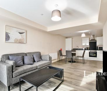 2 bedroom flat to rent - Photo 2