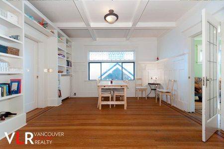 Upper Level Only in Vancouver West Side, BC - Photo 3