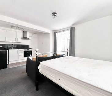 Waldegrave Park, Twickenham, TW1 4TE - Photo 2
