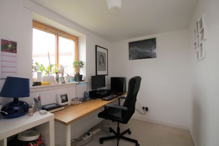 Lochburn Gardens, Glasgow - Photo 5