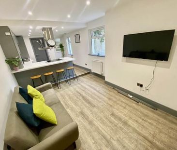 2 bedroom flat to rent - Photo 3