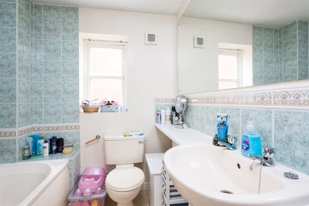 Lockyer Close, York YO30 - Photo 5