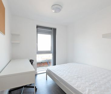 4 bedroom room to rent Rockingham Lane, Sheffield - Photo 2