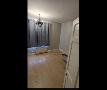Room in a Shared House, Boundary Road, LE2 - Photo 5