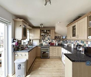 3 bedroom detached house to rent - Photo 6