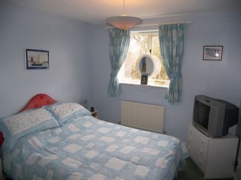 3 bed Semi Detached, - Photo 4