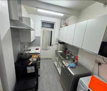 Room in a Shared House, Glenister Park Road, SW16 - Photo 3