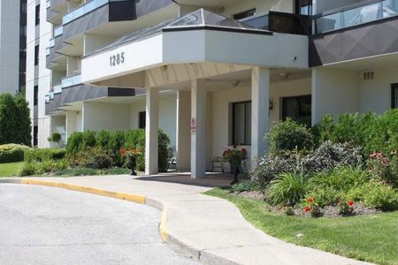 Marina Park Place II - Photo 3