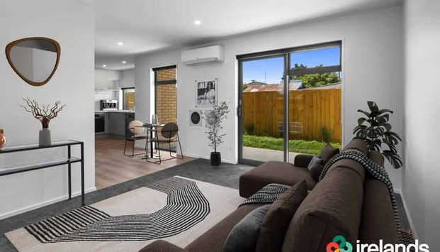 Quiet and Very Comfortable Townhouse - Photo 1