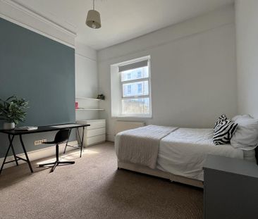 8 bedroom terraced house to rent - Photo 1