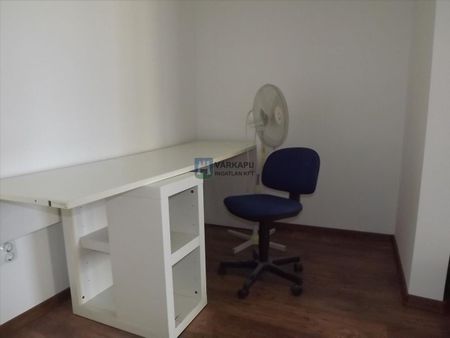 Kiadó részlegesen felújított panel lakás - Székesfehérvár - Photo 5
