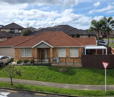 Stylish Single-Level Living in a Prime School Zone - Photo 4