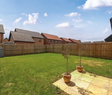 3 bedroom House To Let - Photo 3