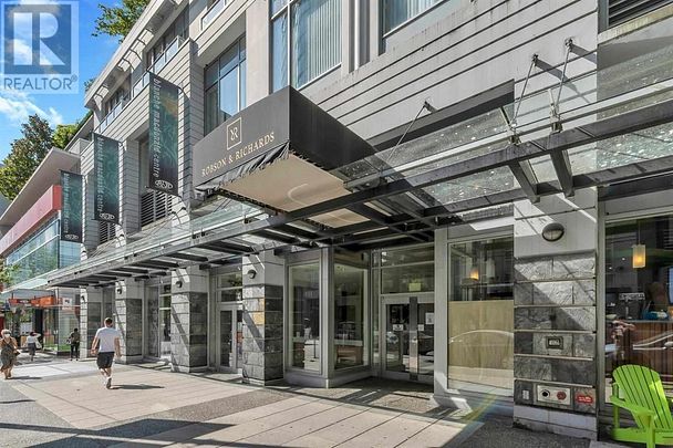 1703 480 ROBSON STREET, Vancouver, British Columbia - Photo 1