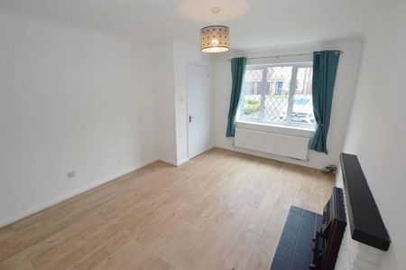 3 bedroom semi-detached house to rent - Photo 4