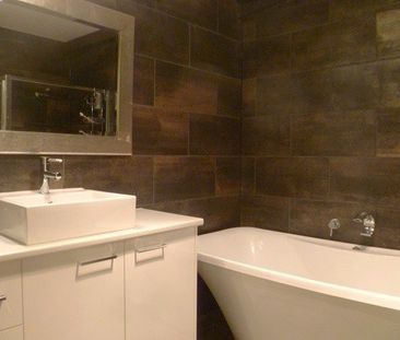15 Industry Lane, Coburg - Photo 3