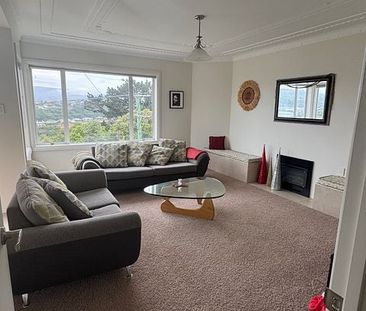 Beautifully Furnished 3-Bedroom Family Home - Photo 2