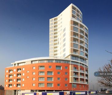 2 bedroom penthouse to rent - Photo 6