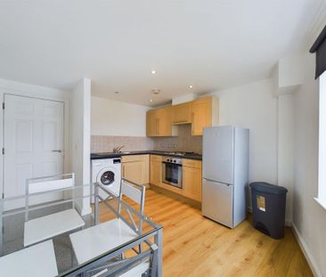 1 bedroom flat to rent - Photo 6