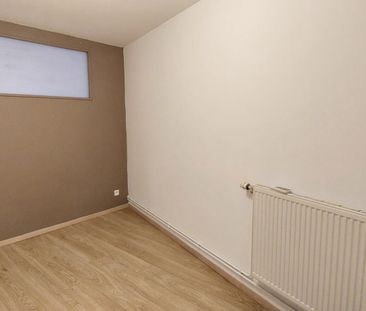 Location Appartement 2 pièces 62m² CAMBRAI 59400 - Photo 6