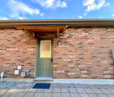 For Lease - 1744 Louise Boulevard Unit# Lower, London North, Ontario - Photo 4