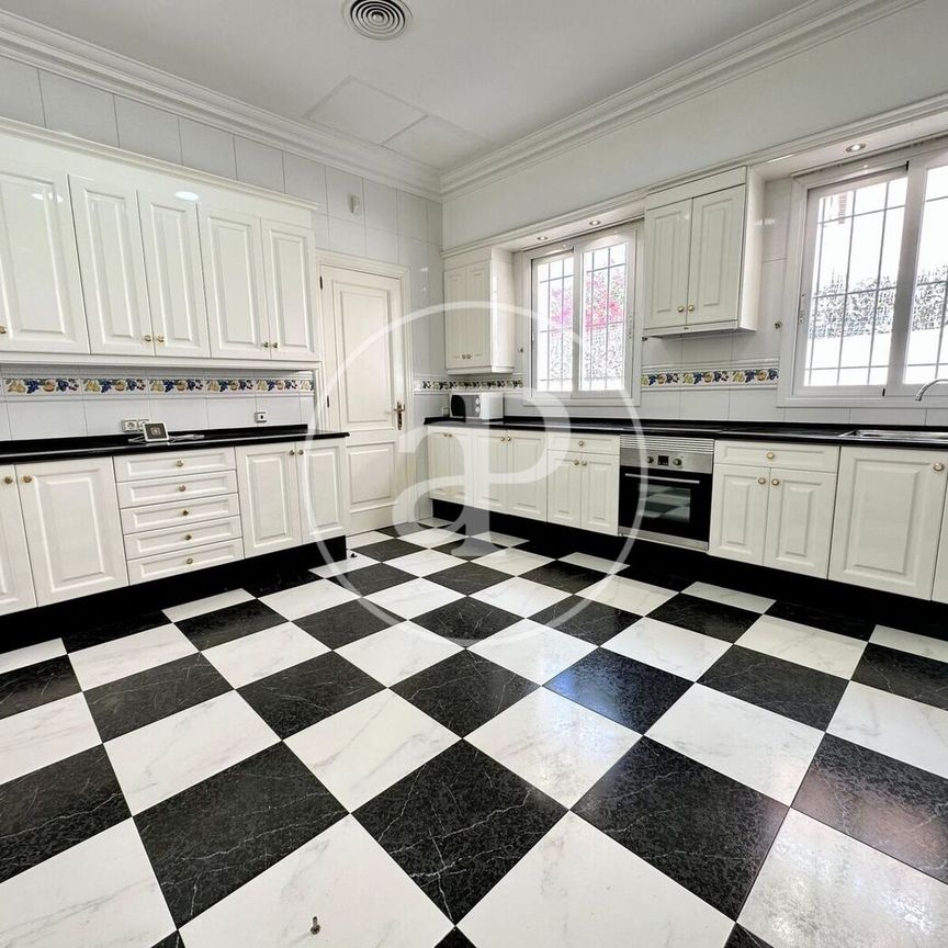 House for rent in Bendinat - Photo 1