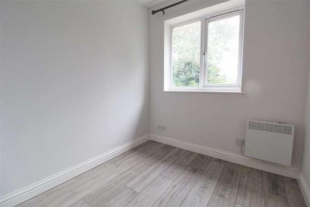 Birdhaven Close, Lighthorne Heath, CV35 - Photo 2