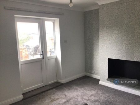 2 bedroom terraced house to rent - Photo 5