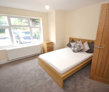 Church Road, Reading, Berkshire, RG6 1HW - Room 1 - Photo 4
