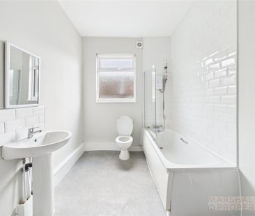 3 bedroom terraced house to rent - Photo 2