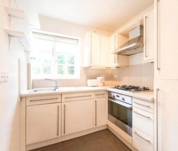 1 Bedroom Flat - Photo 4