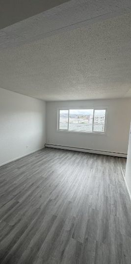PARKVIEW MANOR - 403 - Photo 1