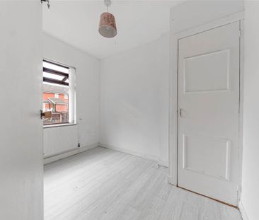 73 Glenbank Drive, Belfast , BT14 8BJ - Photo 2
