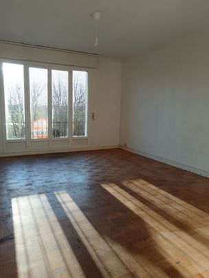 à louer - t3 avec balcon - face prairie caen , - Photo 1